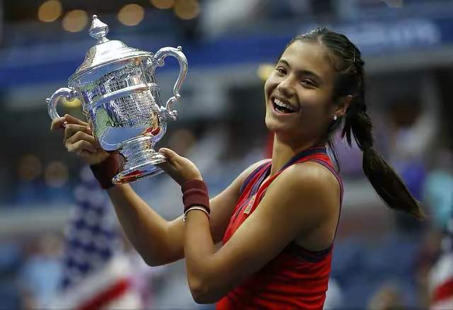 李雯雯便不 李雯雯便不