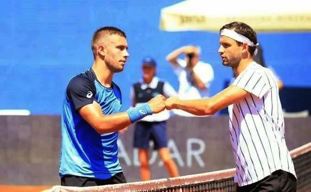 是自己在关 是自己在关